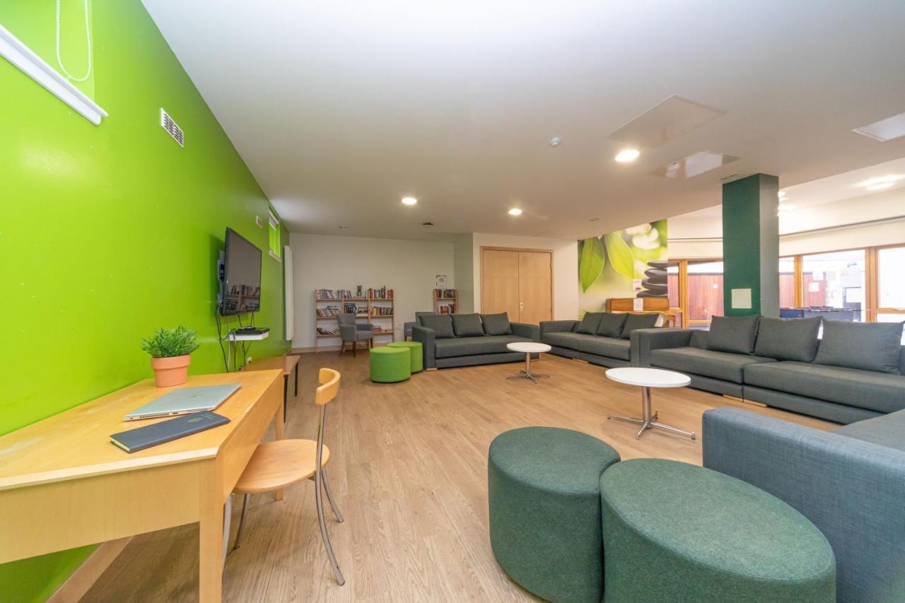 Joivy Affordable 3,4,5 And 12 Bed Private Flats Next To Royal Mile (Adults Only) Daire Edinburgh Dış mekan fotoğraf