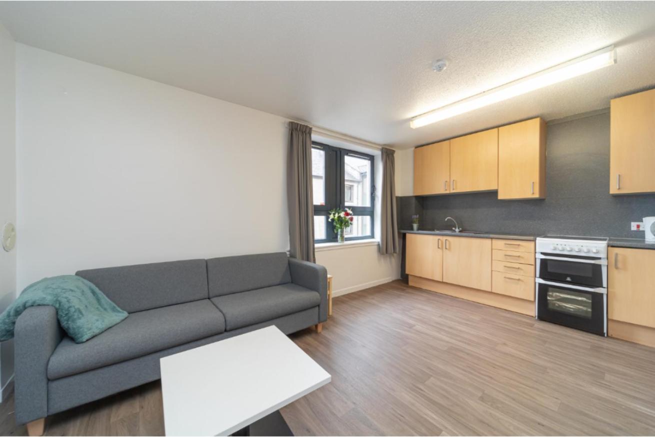 Joivy Affordable 3,4,5 And 12 Bed Private Flats Next To Royal Mile (Adults Only) Daire Edinburgh Dış mekan fotoğraf