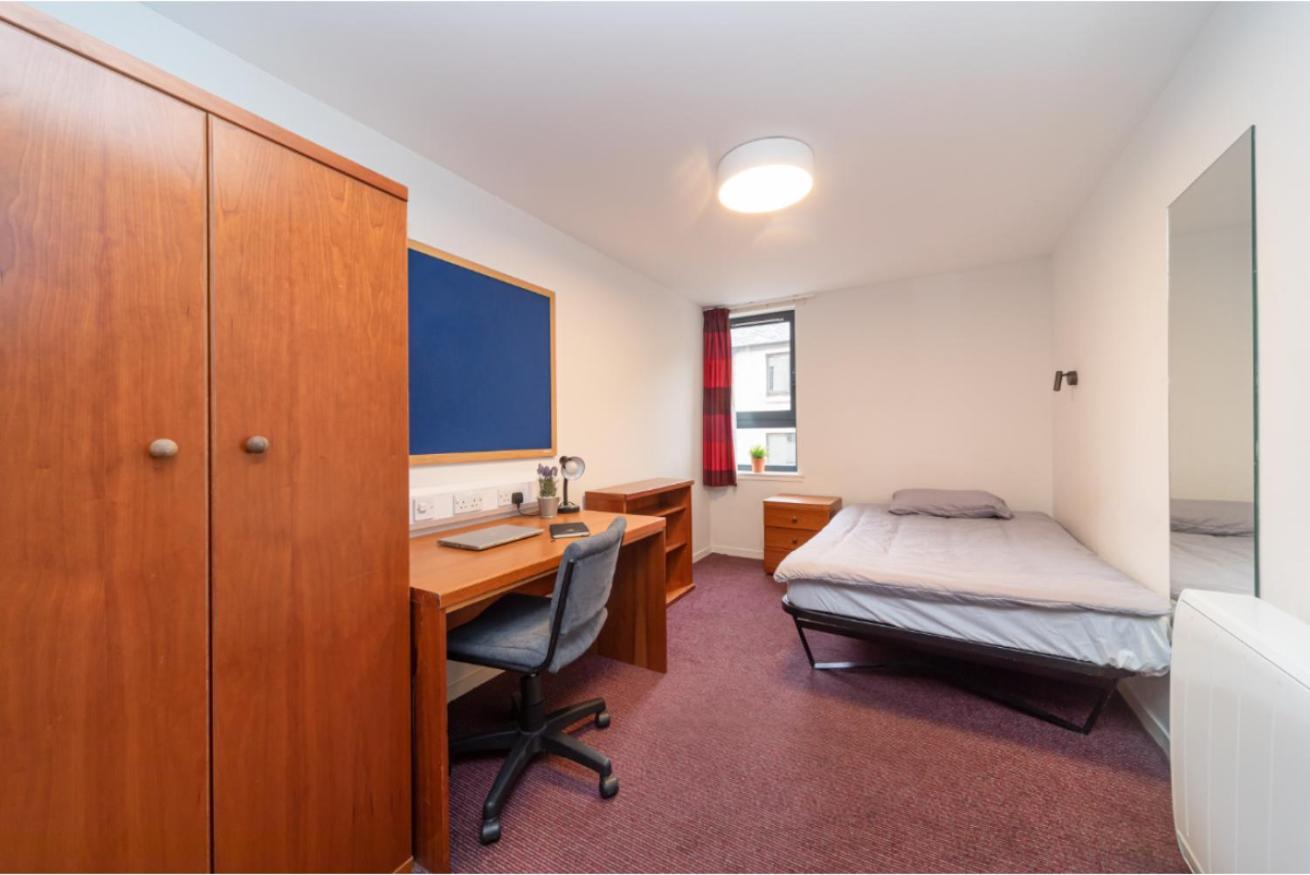 Joivy Affordable 3,4,5 And 12 Bed Private Flats Next To Royal Mile (Adults Only) Daire Edinburgh Dış mekan fotoğraf