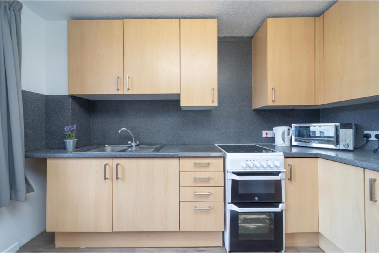 Joivy Affordable 3,4,5 And 12 Bed Private Flats Next To Royal Mile (Adults Only) Daire Edinburgh Dış mekan fotoğraf